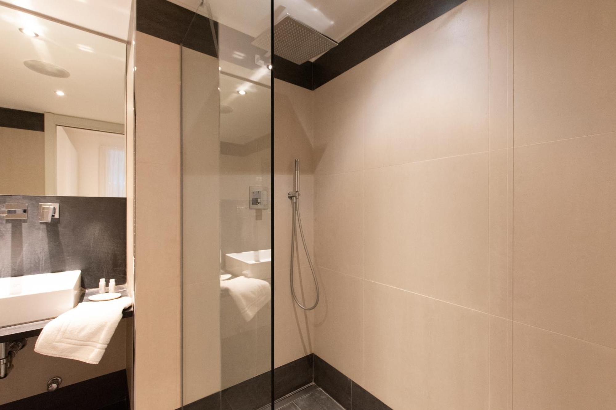 Luxury Apartment - Bramante 7 ميلان المظهر الخارجي الصورة